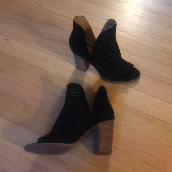 COPY - Lucky Brand Heels - Picture 3 of 8